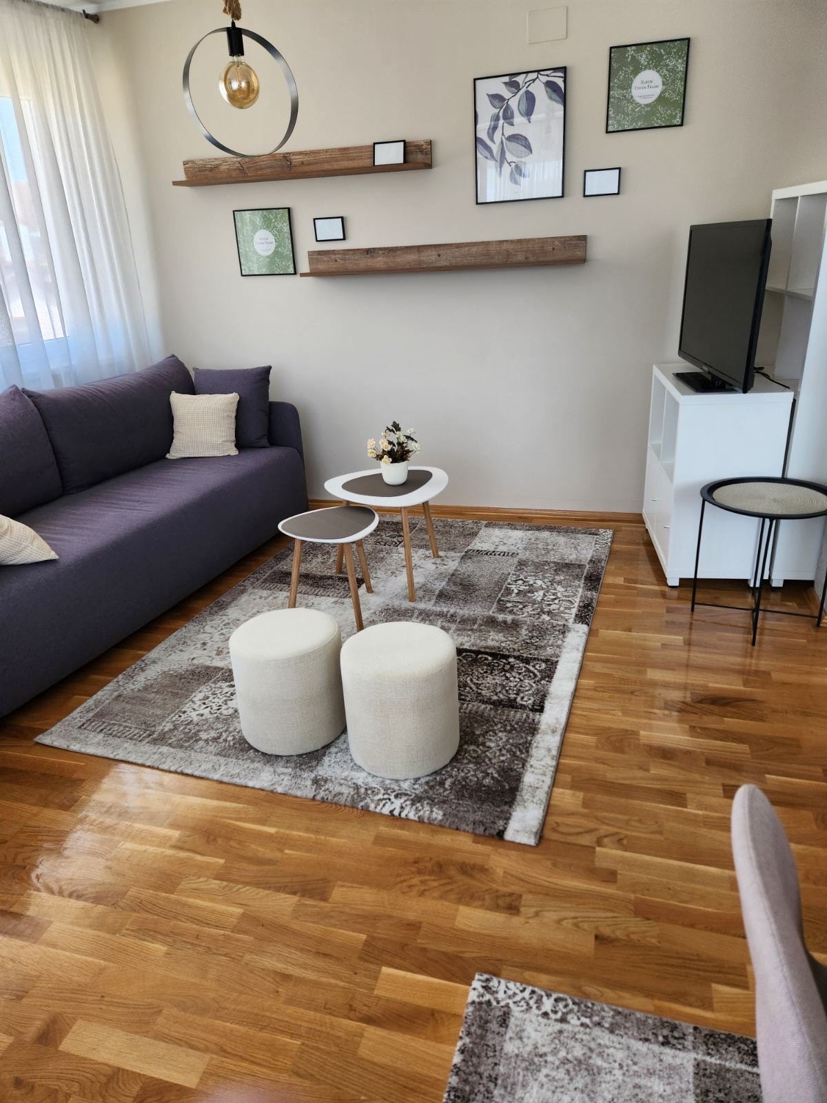 placeholder image-sq